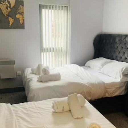 2 Bedroom Free Parking By Concert Square Sleeps 8 Ліверпуль Екстер'єр фото